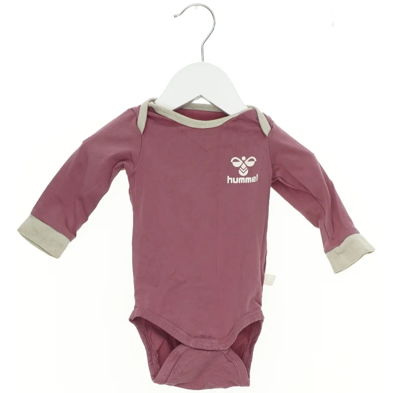 Bodystocking fra Hummel (str. 68 cm)