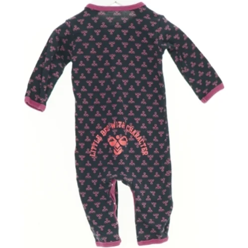 Bodystocking fra Hummel (str. 56 cm)