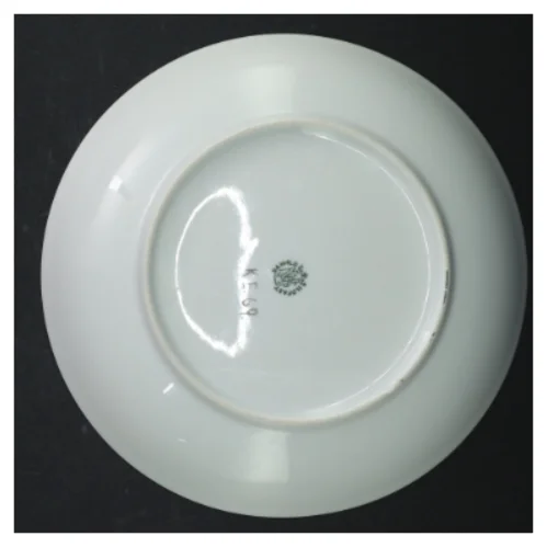 Porcelænsfad med dekoration (str. Ø. 20 cm)