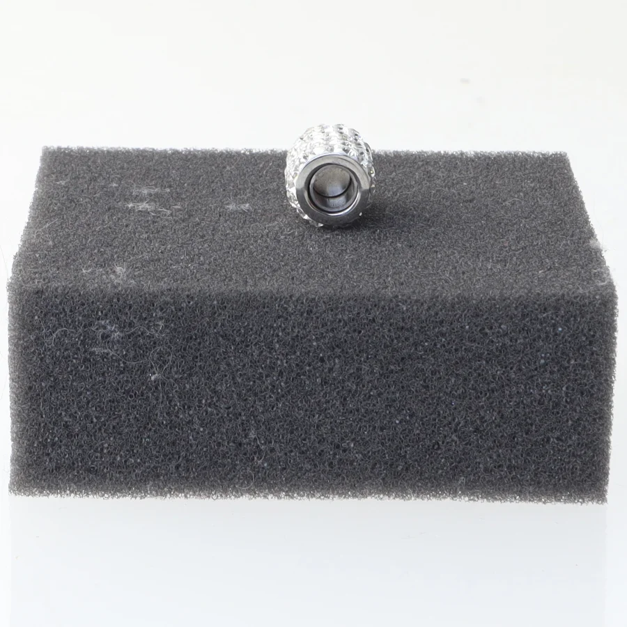 Sølvfarvet glitrende charm perle (str. 1,5 cm)