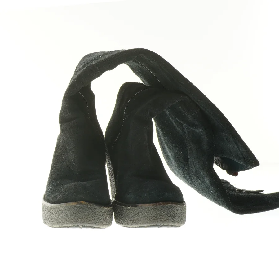 Sort støvle med wedgehæl fra Tommy Hilfiger (str. 38 )