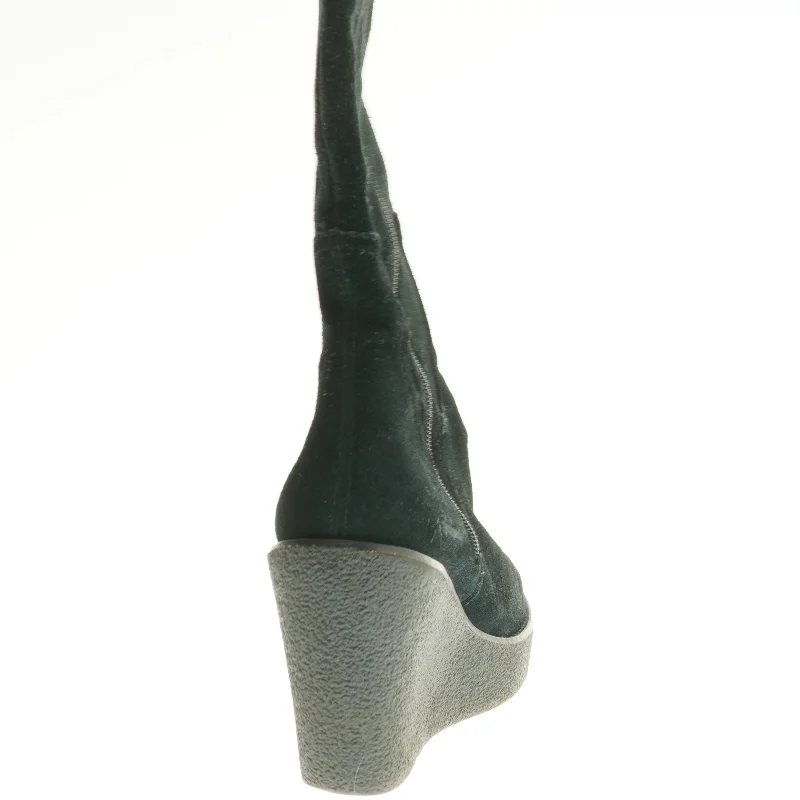 Sort støvle med wedgehæl fra Tommy Hilfiger (str. 38 )