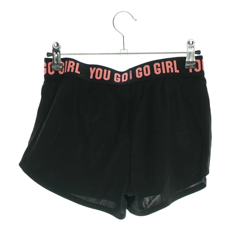 Shorts fra H&M (str. 146)