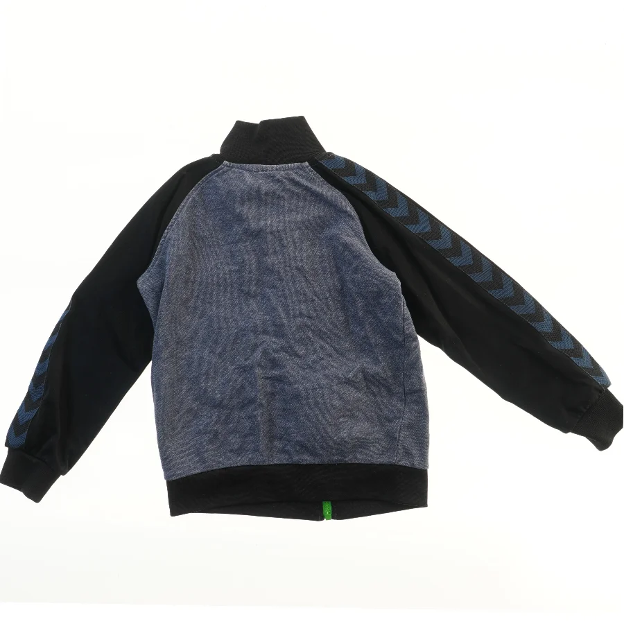 Børnejakke med lynlås fra Hummel (str. 128)