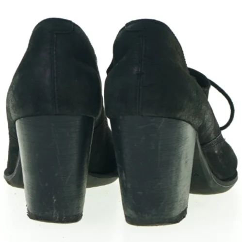 Højhælet fra Vagabond (str. 40)