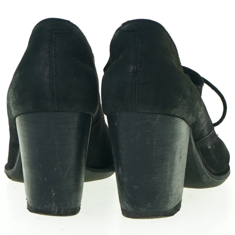 Højhælet fra Vagabond (str. 40)