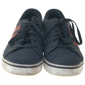 Adidas sneakers i navyblå og rød fra Adidas (str. 45,5 )