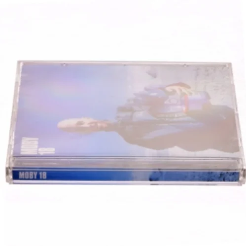 Moby 18