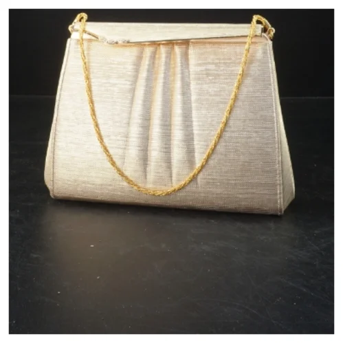 Elegant aftentaske med guldfinish (str. 14,5x20x4,5 cm)