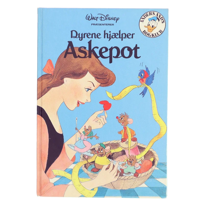 Dyrene hjælper Askepot (Bog)