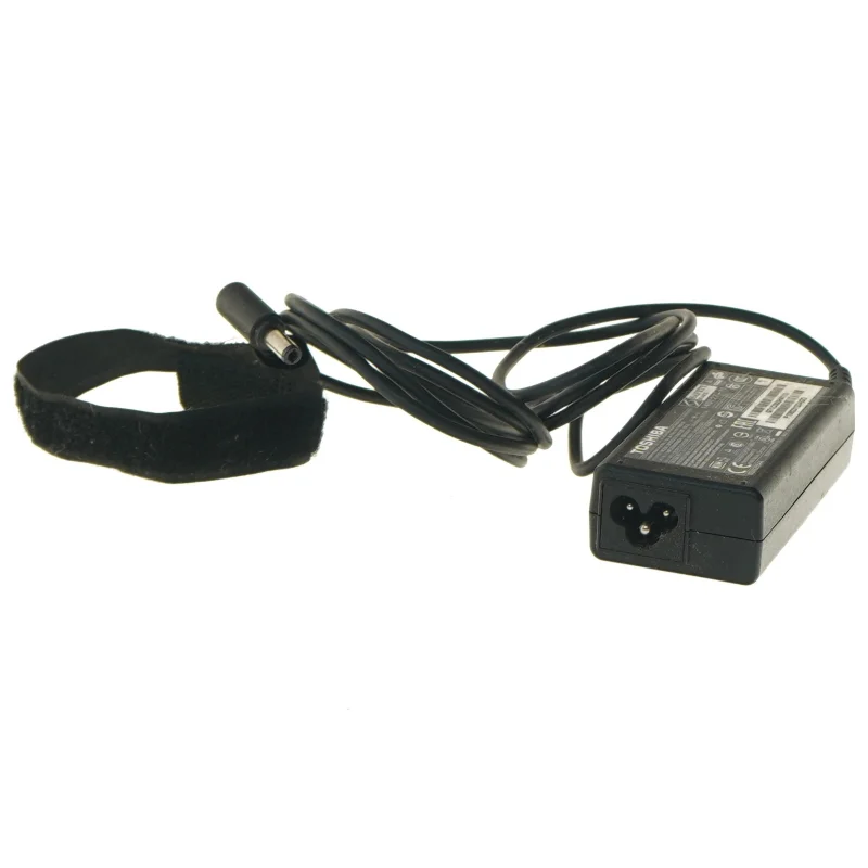 Toshiba strømadapter fra Toshiba