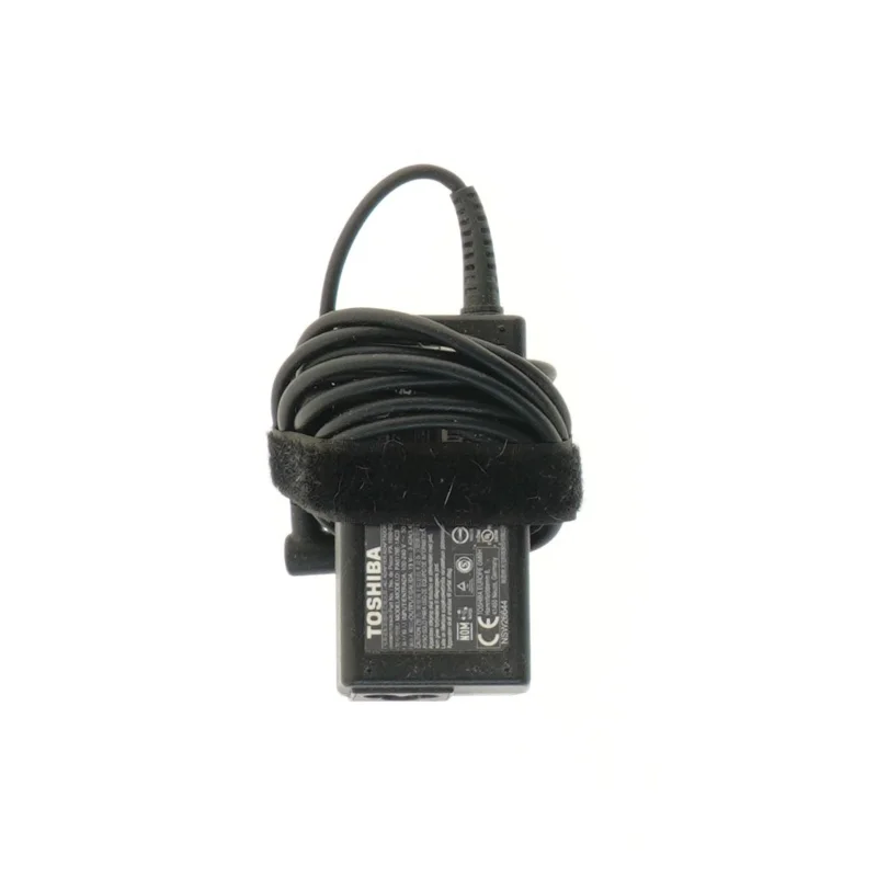 Toshiba strømadapter fra Toshiba