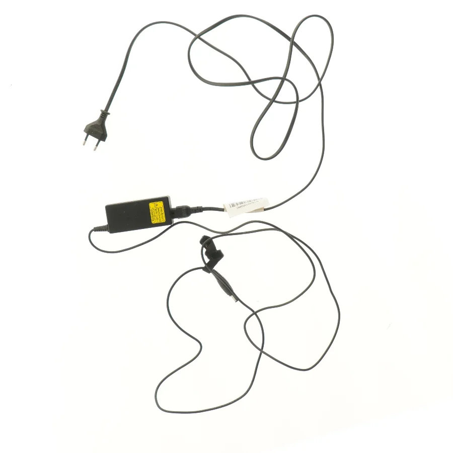 Toshiba adapter og oplader fra Toshiba