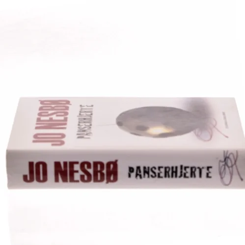 Panserhjerte af Jo Nesbø (Bog)