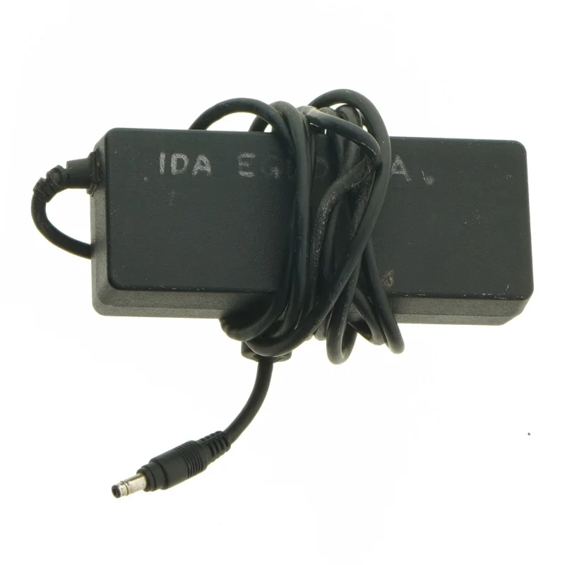 HP strømforsyning med kabel fra HP (str. 4,5x12 cm)