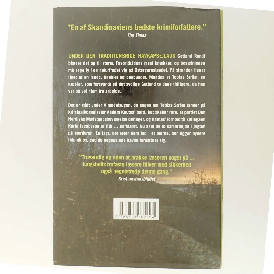 Et mørke iblandt os : kriminalroman af Mari Jungstedt (Bog)