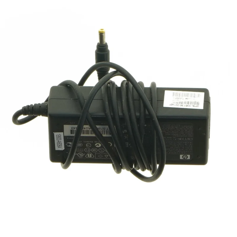 Strømforsyning til bærbar computer fra HP (str. 10,5x4,5 cm)