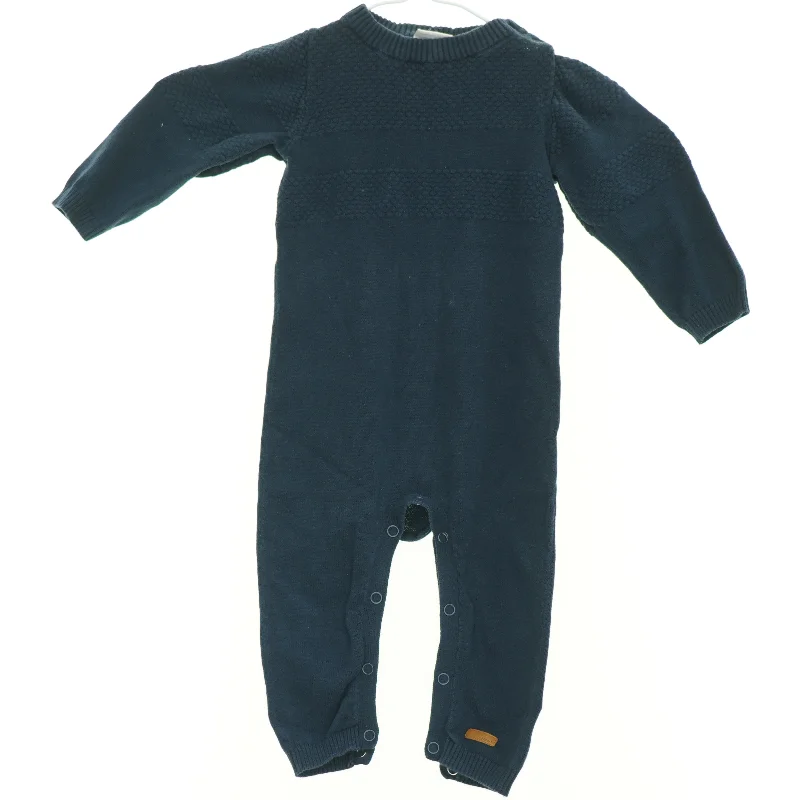 Heldragt fra Basic needs (str. 74 cm)