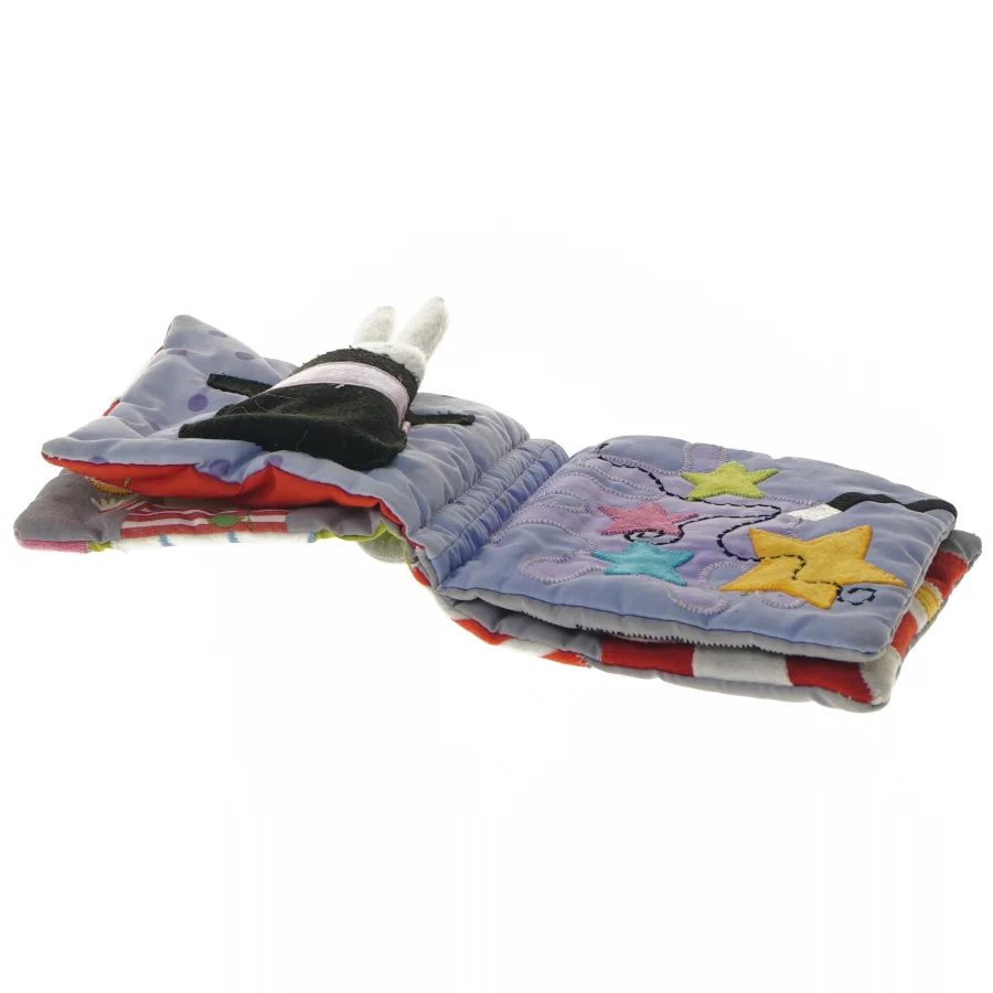 Blød babybog med elefantdesign (str. 13x14 cm)