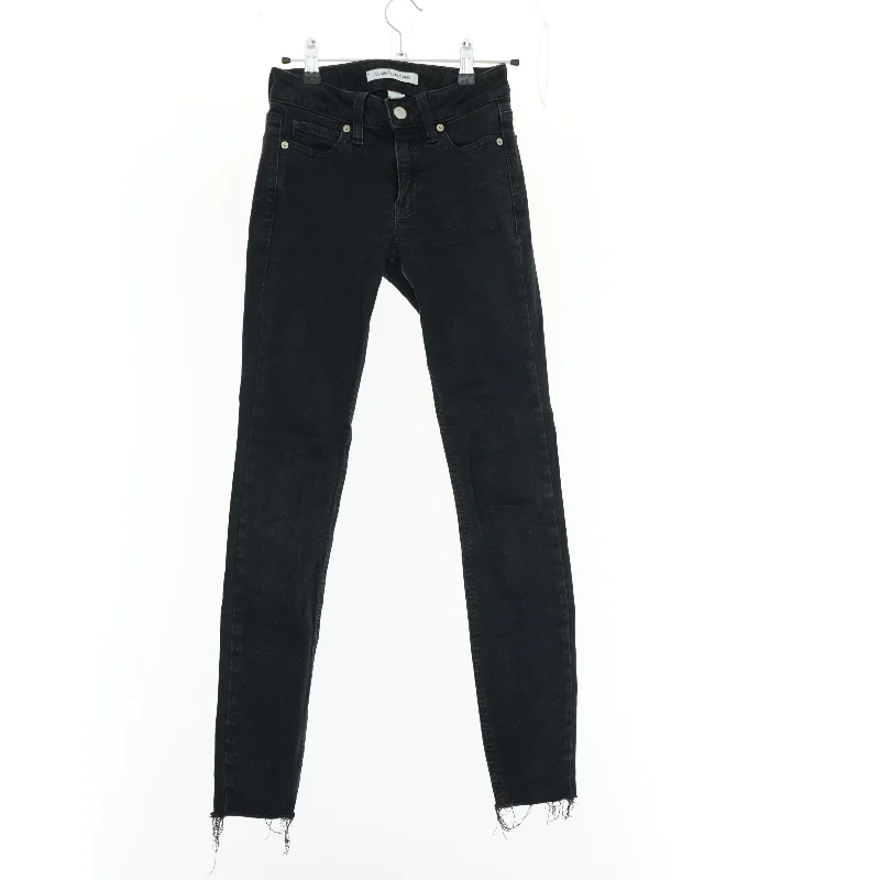 Jeans fra Calvin Klein (str. 152 cm)