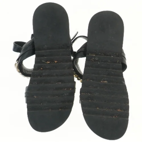 Sort sandaler med guldkæder, str. 29 cm fra Billi Bi (str. 29 cm)