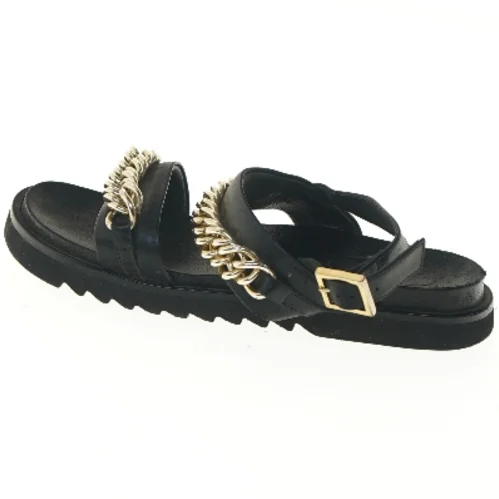 Sort sandaler med guldkæder, str. 29 cm fra Billi Bi (str. 29 cm)