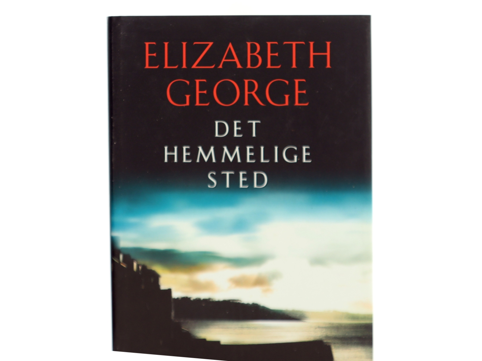 Det Hemmelige Sted af Elizabeth George (Bog)