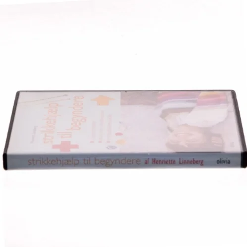 Strikkehjælp til begyndere af Henriette Linneberg (Bog)
