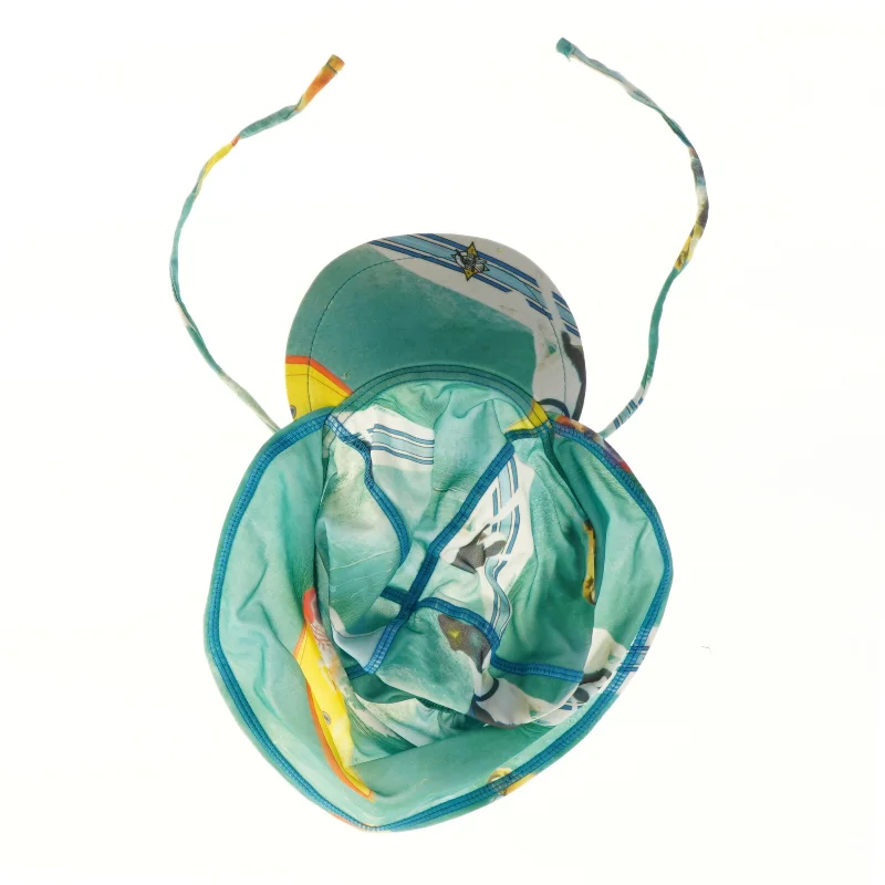 Børnekasket med sjovt design fra Molo (str. 110)