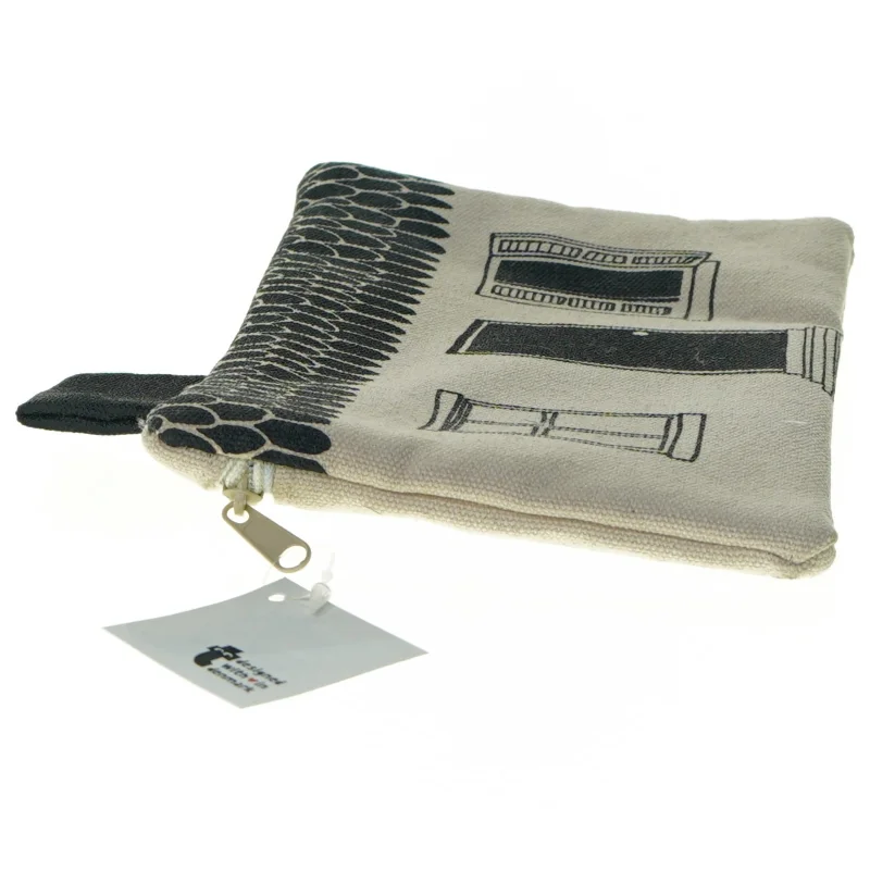 Lille taske fra Flying Tiger (str. 18 x 12 cm)