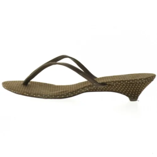 Brune sandeletter med hæl (str. 41 )