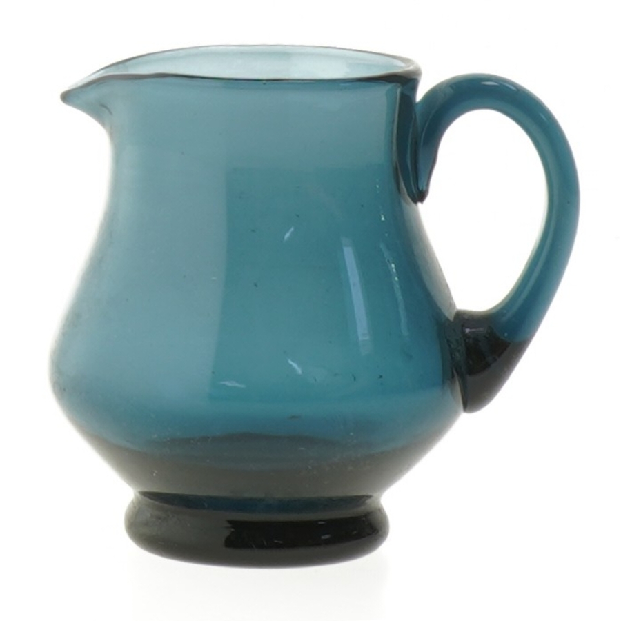 Flødekande, finsk glas af Tamara Aladin (str. Ø 5,5 cm længde 8,5 cm)