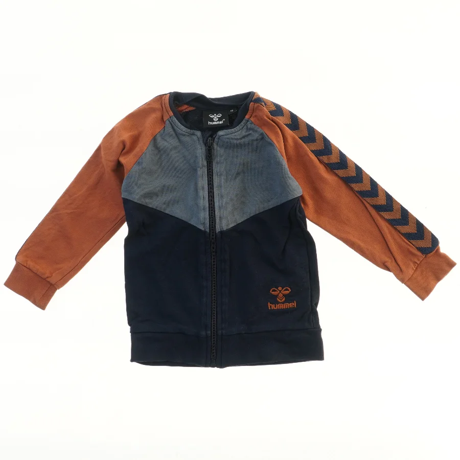 Børnetrøje med lynlås fra Hummel fra Hummel (str. 92)
