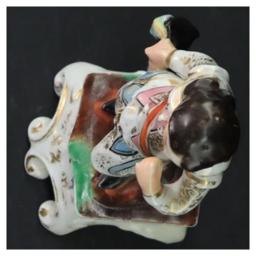 Porcelænsfigur (str. 22 cm)