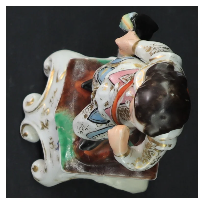 Porcelænsfigur (str. 22 cm)