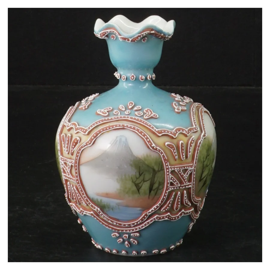 Håndmalet porcelænsvase (str. 11. cm)