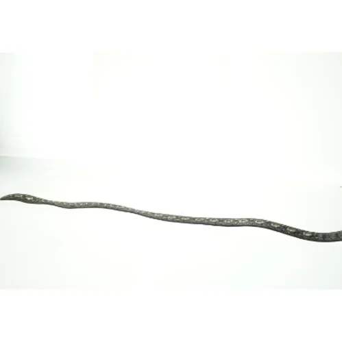 Læderbælte med metalnitter (str. 98 cm)