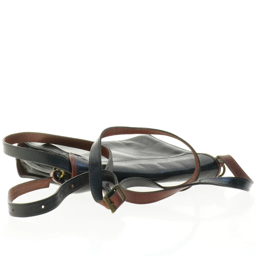 Lædertaske (str. 23 x 19 cm)