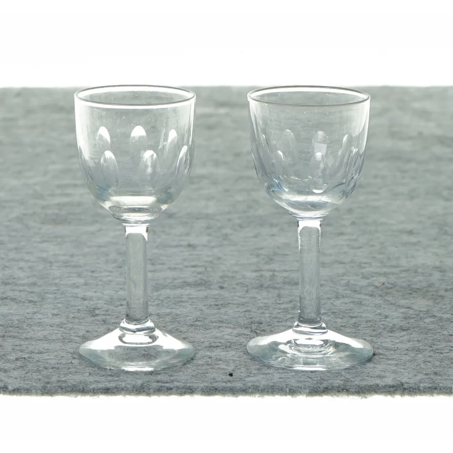 Glas (str. 9 x 4 cm)