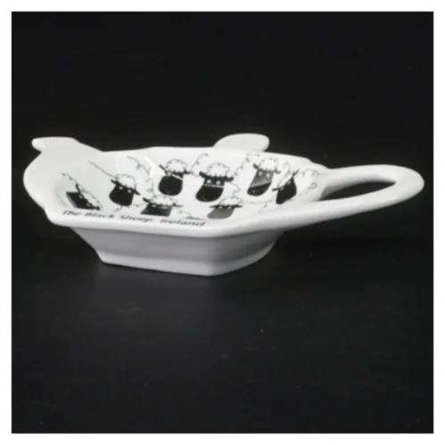 Tebrevs fad i porcelæn (str. 12 x 9 cm)