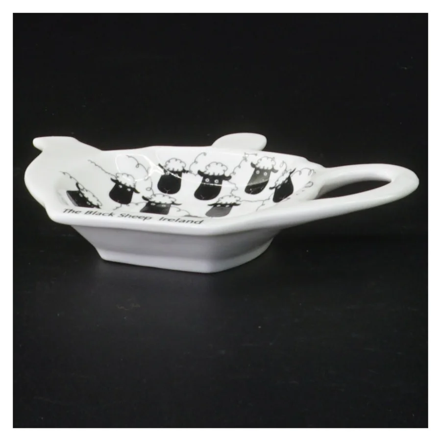 Tebrevs fad i porcelæn (str. 12 x 9 cm)
