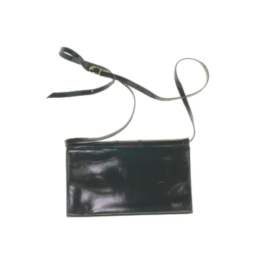 Flad sort skuldertaske fra Belsac (str. 27 x 16 x 5 cm)