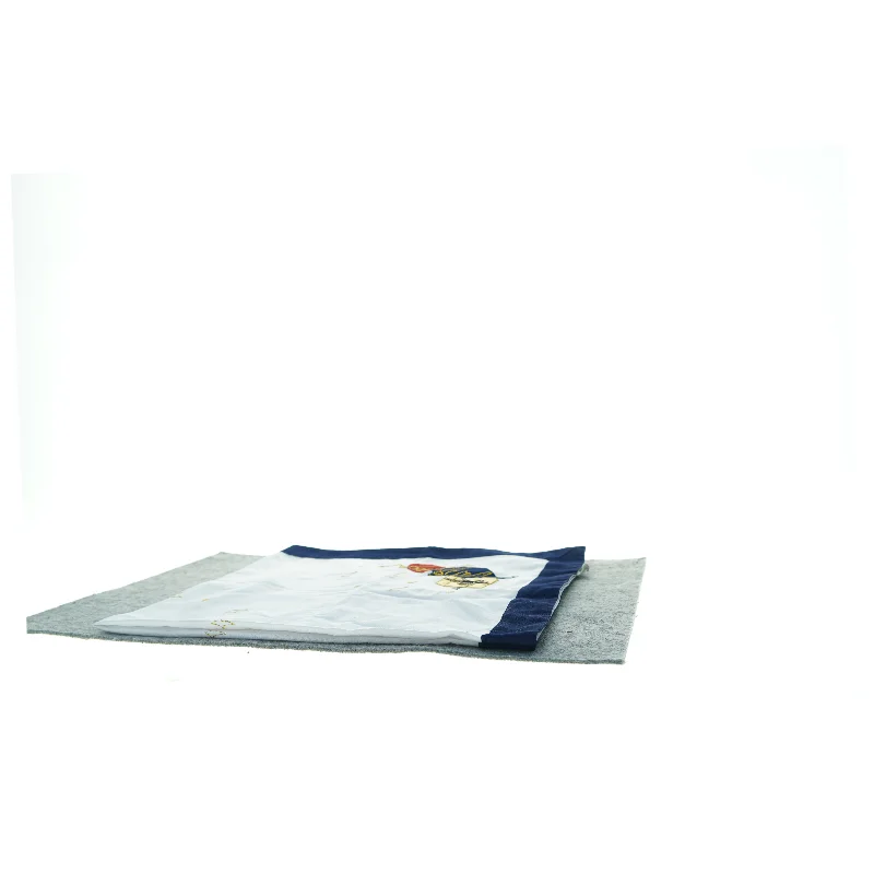 Tæppe til juletræ (str. 82 x 82)