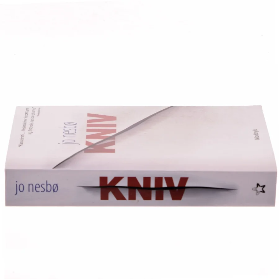 Kniv af Jo Nesbø (Bog)