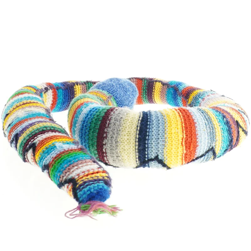 Håndstrikket multifarvet hundeseng (str. 186 cm)