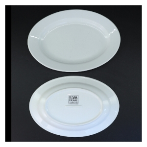 Hvide Porcelænsplatter fra Ilva Home Collection (str. 29 x 19,5 x 3,5 cm)