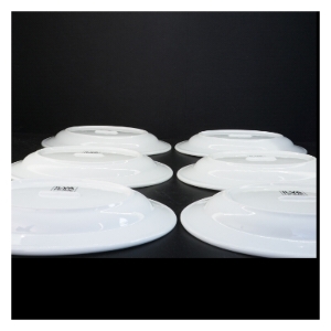 Hvide Porcelænsplatter fra Ilva Home Collection (str. 29 x 19,5 x 3,5 cm)