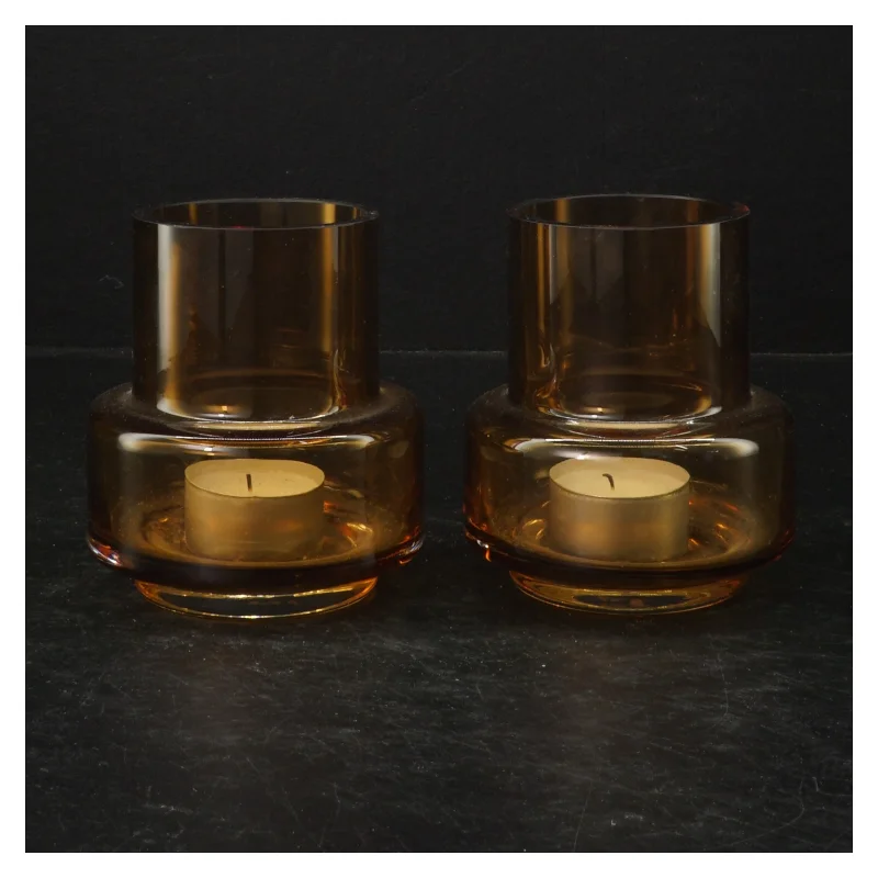 Sæt af to lysestager (str. 11 cm)