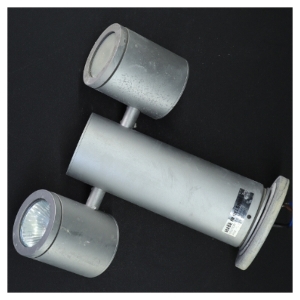 Loftslampe (inde/ude) med tre spots (2 stk) (str. 19 cm)