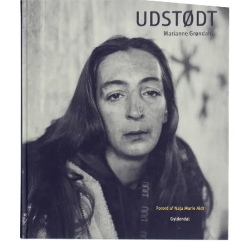 Fotobog 'Udstødt' af Marianne Grøndahl fra Gyldendal